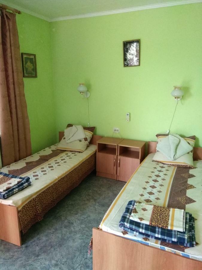 Гостевой Дом "Боцман" На Барцыц-Гудаутская 5 Gagra Bagian luar foto